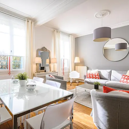 Le Jardin Cathedrale Apartment *